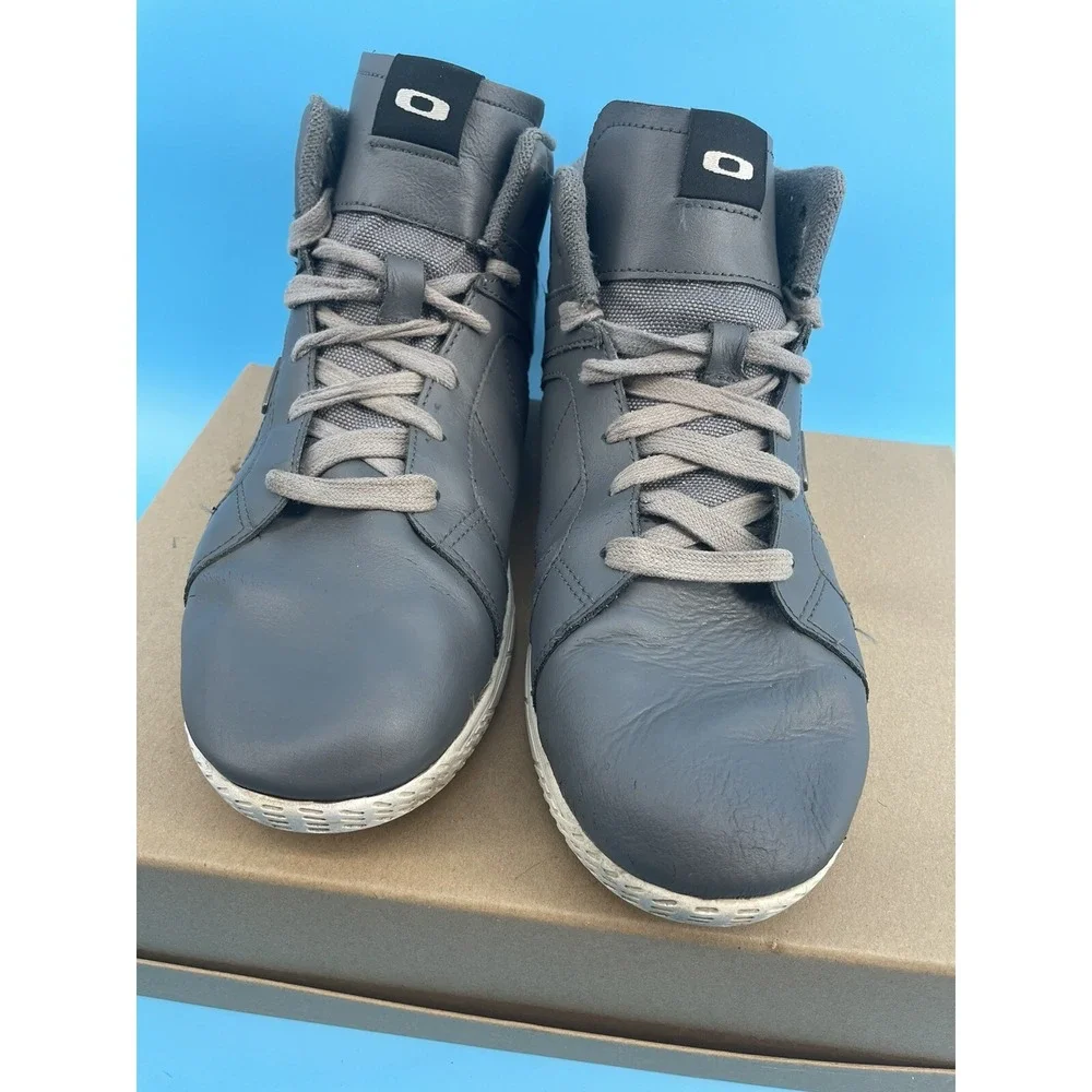 Oakley Southport High Top Sneakers Size 10 Charcoal Gray 13171-201‎ *See Pics